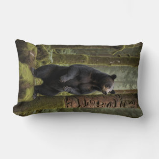 Coussin Rectangle Ours noir et totem Poteau Art de la faune