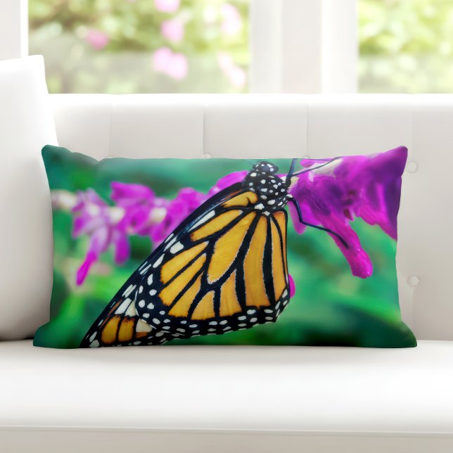 Coussin Rectangle Papillon monarque orange photo fleur violette auda (Créateur téléchargé)