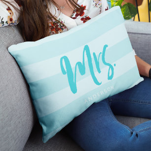 Coussin Rectangle Personnaliser avec le nom Mme Preppy Blue Stripes