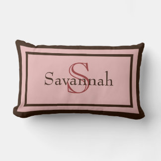 Coussin Rectangle Pink moderne et Brown Nom du monogramme Accent Cou