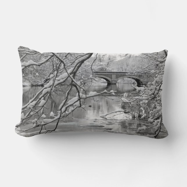 Coussin Rectangle Pont de voûte au-dessus de rivière congelée en (Recto)
