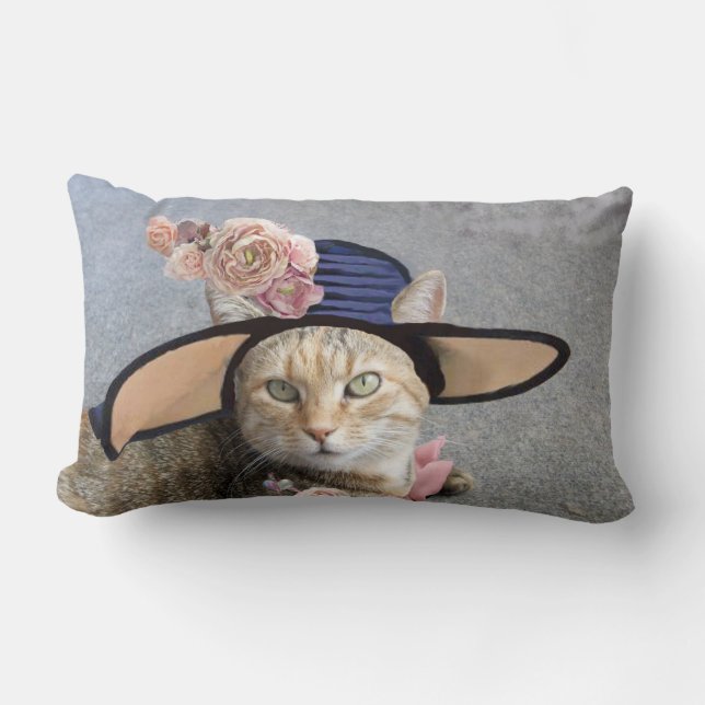 COUSSIN RECTANGLE PRINCESS TATUS /ELEGANT CAT, GRAND DIVA CASQUETTE  (Recto)