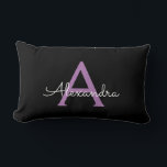 Coussin Rectangle Purple Black Script Girl Nom du monogramme<br><div class="desc">Monogramme violet et noir Ajoutez votre propre nom Lumbar Coussin. Cela rend le cadeau parfait pour 16 ans,  mariage,  douche nuptiale,  anniversaire,  baby shower ou bachelorette pour quelqu'un qui aime le luxe glam et les styles chic.</div>
