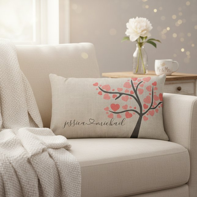Coussin Rectangle Romantique rustique Amour Arbre Deux noms Valentin (❤️Celebrate love with this beautiful rustic pillow for newlyweds.)