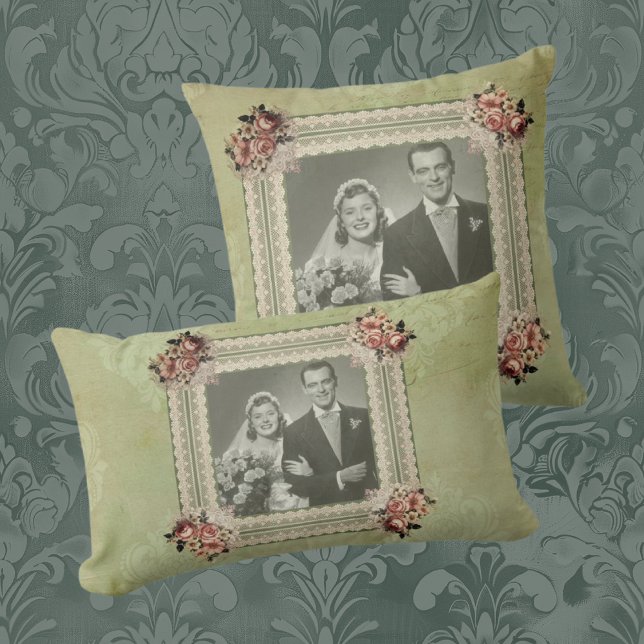 Coussin Rectangle Roses en dentelle Mémoire Anniversaire Vintage  (Créateur téléchargé)