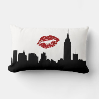 Coussin Rectangle Silhouette de l'horizon de NYC, ESB #1 Baiser au r