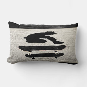 Coussin Rectangle skateboard pris en sandwich