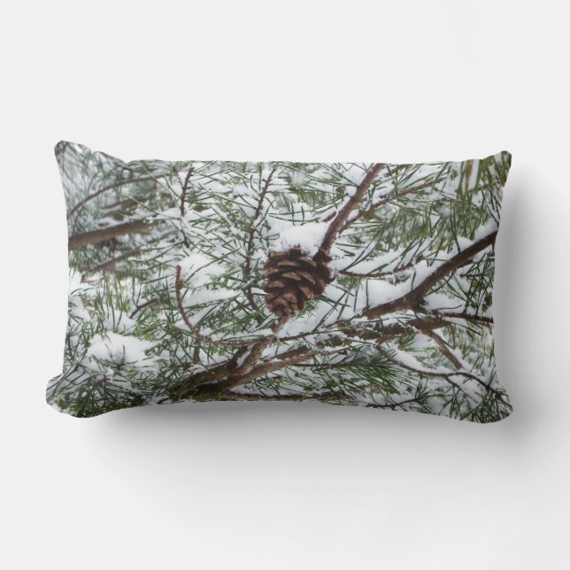 Coussin Rectangle Snowy Pine Cône II hiver Photographie de la nature (Recto)
