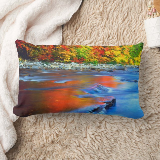 Coussin Rectangle Swift River reflecting autumn colors (Couverture)