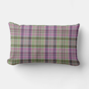 Coussin Rectangle Tartan classique vert et lilas.
