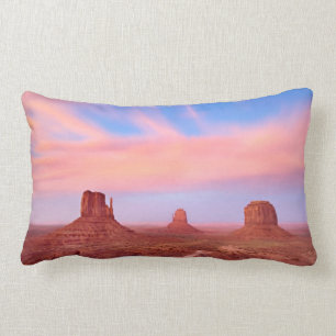 Coussin Rectangle Vents violents au-dessus de vallée de désert