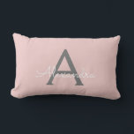 Coussin Rectangle Vierge rose Gris Gris Gris Fille Script Nom Modern<br><div class="desc">Monogramme rose et gris Ajoutez votre propre nom Lumbar Coussin. Cela rend le cadeau parfait pour 16 ans,  mariage,  douche nuptiale,  anniversaire,  baby shower ou bachelorette pour quelqu'un qui aime le luxe glam et les styles chic.</div>