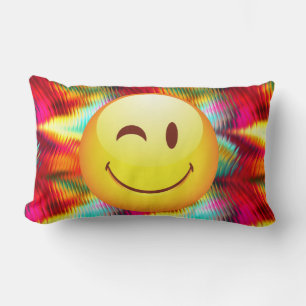 Coussin Rectangle Visage heureux clignant mignon et couleurs vives