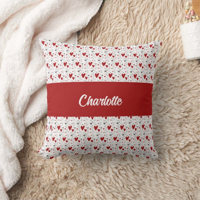 Coussin Red Black Doodle Hearts Retro Monogram Name (Couverture)