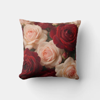 Coussin Red & Blush Pink Roses — Romantic Vintage Floral B