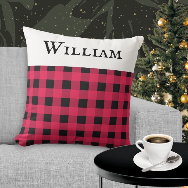 Coussin Red Buffalo Check Noël personnalisé (A personalized cushion, with red and black buffalo plaid design. Ideal gift for the festive season)