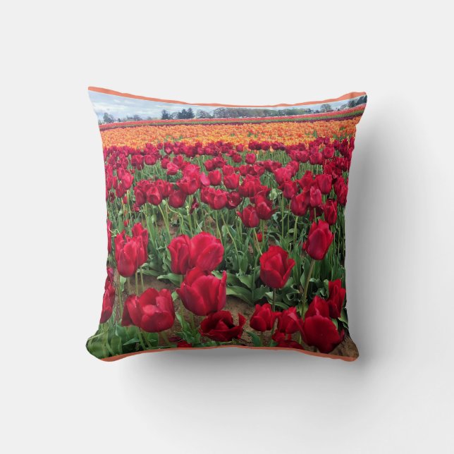 Coussin Red & Orange Tulip Field, Oregon (Recto)