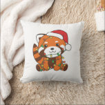 Coussin Red Panda Christmas Winter Animals Red Pandas<br><div class="desc">Les Panda rouges et les Christmas,  les fairy lights. Funny animals with toxits and snow for the holidays. A sweet Christmas greeting. Red pandas are cute animals and perfect for Christmas.</div>