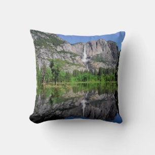 Coussin Réflexion des chutes de Yosemite