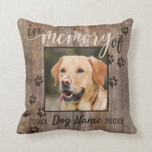 Coussin Regard du bois rustique commémoratif de chien fai