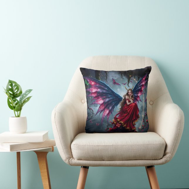 Coussin Reine des fées de fantasy sombre avec des ailes de (Chaise)