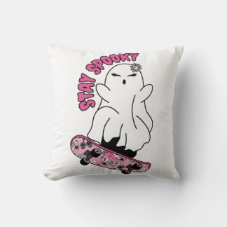 Coussin "Restez Éffrayant" Fantôme sur un skateboard - Coo