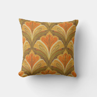Coussin Retro Inspired Floral Pillow