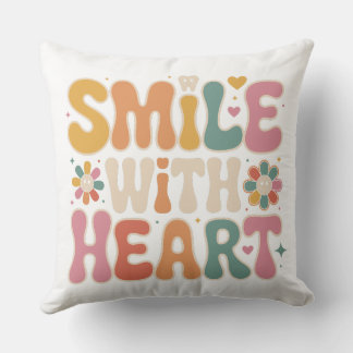 Coussin Retro 'Smile With Heart' Throw Pillow - Groovy Den