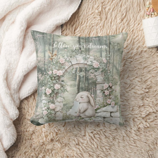 Coussin Rêves de lapin de jardin rose enchanté (Couverture)