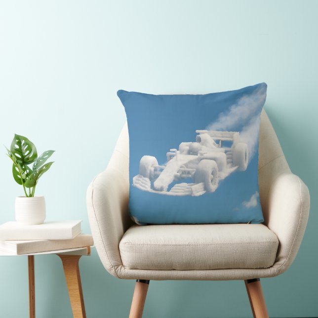 Coussin Rêveur de cloud racer, voiture de course F1 surréa (Chaise)