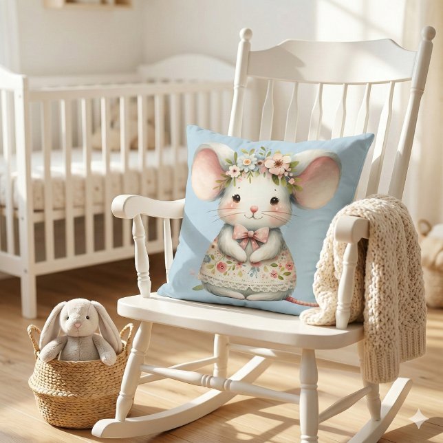 Coussin Robe de souris florale mignonne Couronne de fleurs (Cute Floral Mouse Dress Flower Crown Throw Pillow Mockup A)
