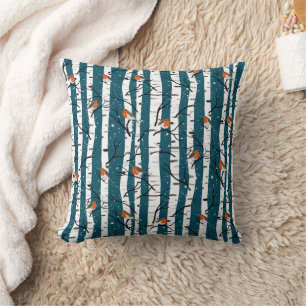 Coussin Robins européens sur bouleau d'argent dans la neig