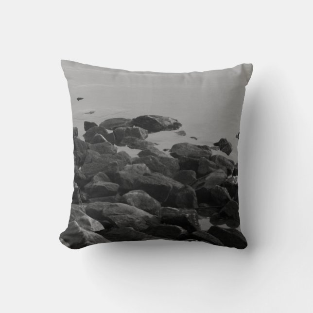 Coussin Rocky Shore (Recto)