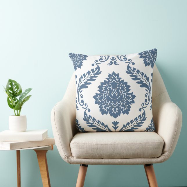 Coussin Rococo Damask grand motif bleu sur blanc (Chaise)