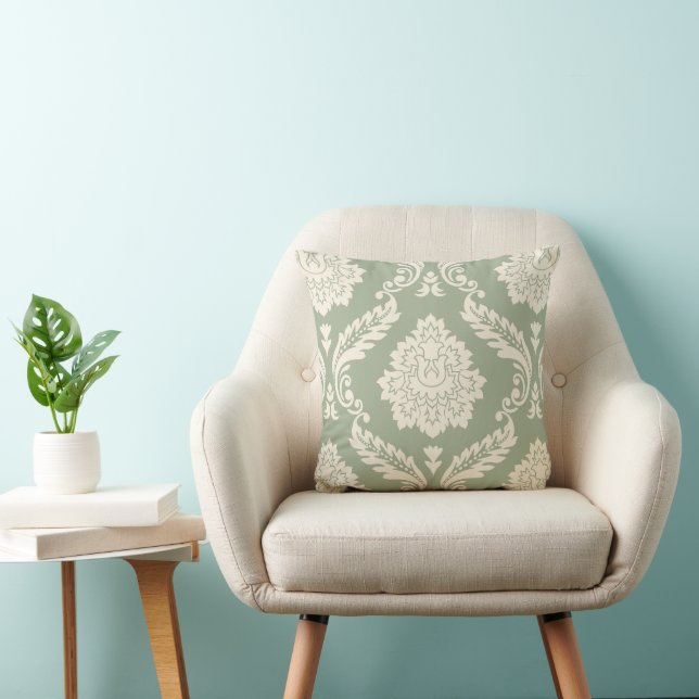 Coussin Rococo Damassé Grand Motif Crème sur Vert (Chaise)