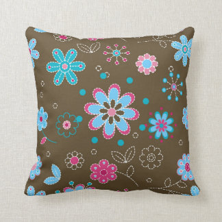 Coussin Rose et carreau floral bleu de brun de motif
