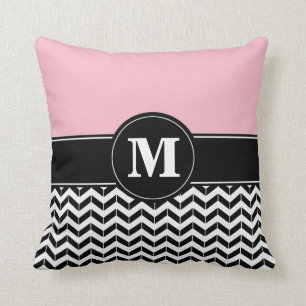 Coussin Rose fait sur commande de Chevron de monogramme