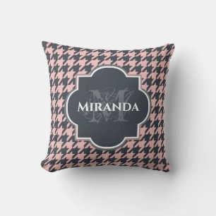 Coussin Rose Houndstooth Noir Monogramme Nom