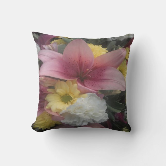 Coussin Rose Lily Beauté (Recto)