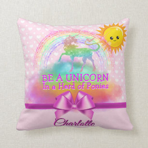 Coussin Rose magique de citation de licorne d'arc-en-ciel