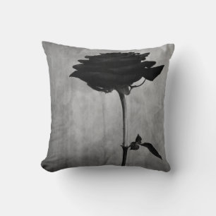 Coussin Rose noir gothique