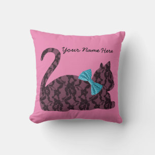 Coussin rose personnalisé avec chat en dentelle no