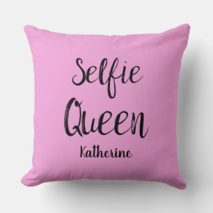 Coussin Rose personnalisé par nom de la Reine de Selfie