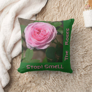 COUSSIN ROSE ROSE ROSE ROSE /ARRÊTE ! ODEZ LES ROSE/ROSE E