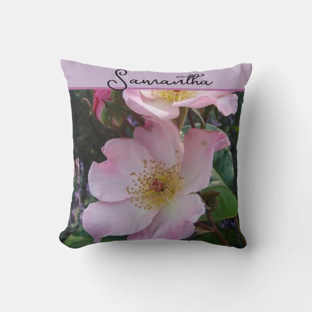 Coussin Rose sauvage rose rose photo nom de fille (Recto)