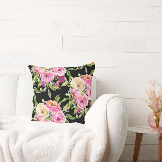 Coussin Roses d'aquarelle en rose et crème sur noir (Canapé)