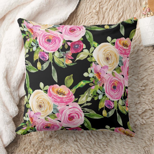 Coussin Roses d'aquarelle en rose et crème sur noir (Couverture)