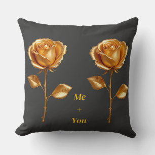 Coussin Roses d'or sur Arrière - plan sombre