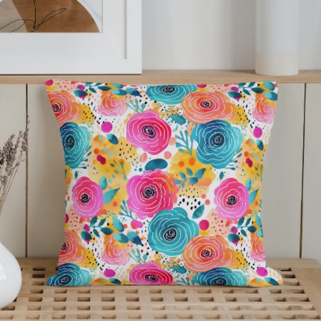 Coussin Roses Fantaisistes à l'Aquarelle (Créateur téléchargé)