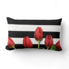 Roses rouges et bandes blanches noires